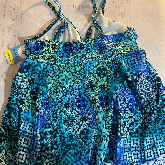 Swim Solutions Vibrant Blue and Green One Piece - Picture 6 of 7